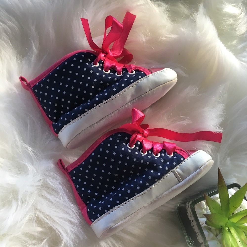 Child of Mine | Baby Girl Sneakers | 3-6 mo 👶🏼 - Picture 2 of 7